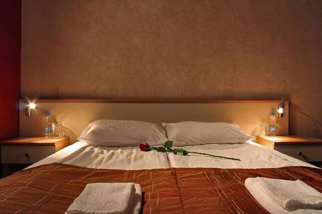 Отель Hotel Brod София-26